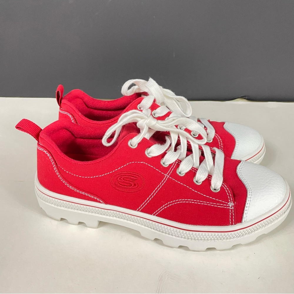 Skechers red street cleat sneakers size 7